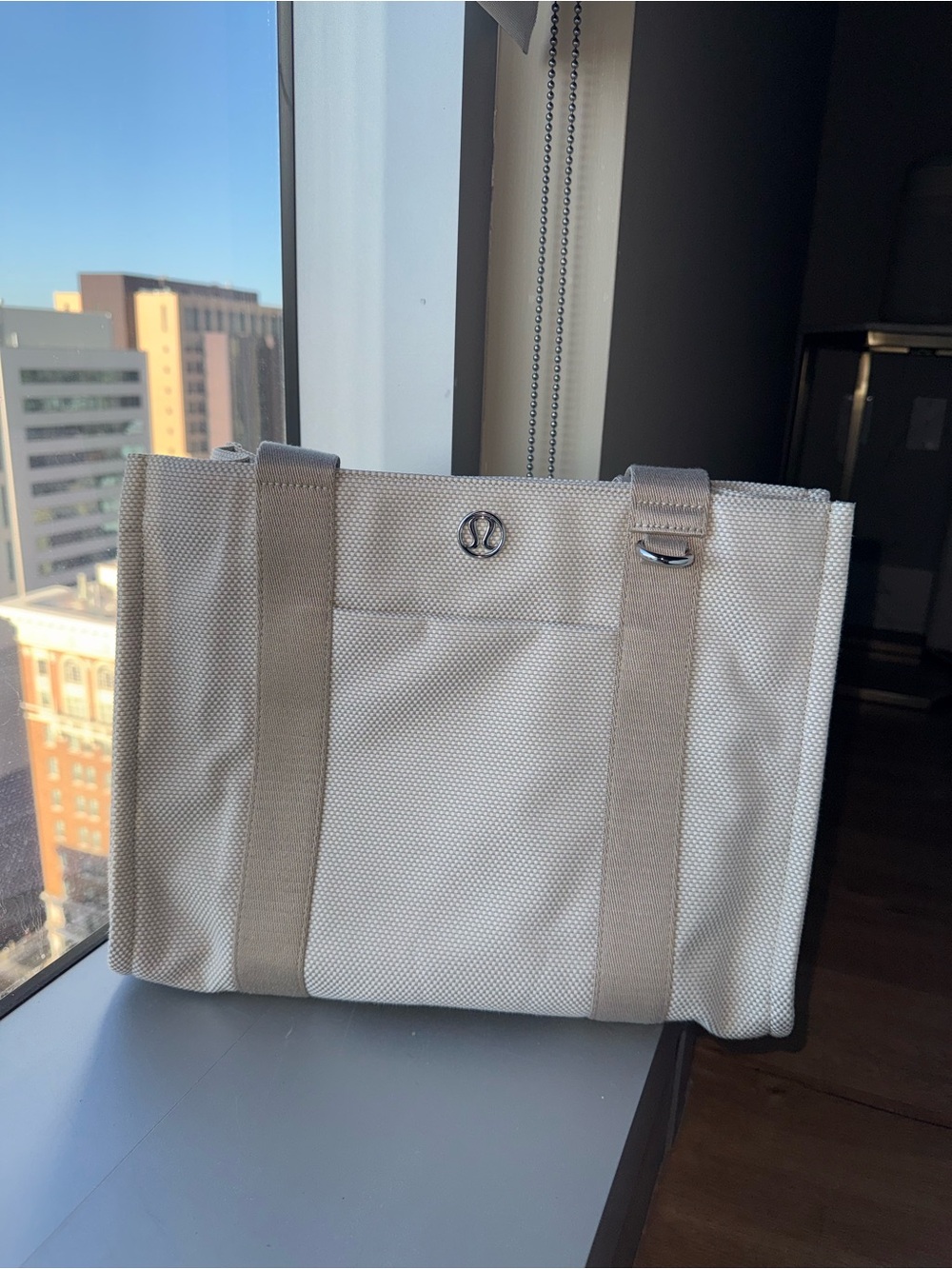 lululemon athletica two toned canvas boxy tote 10L Mojave tan/light ivory